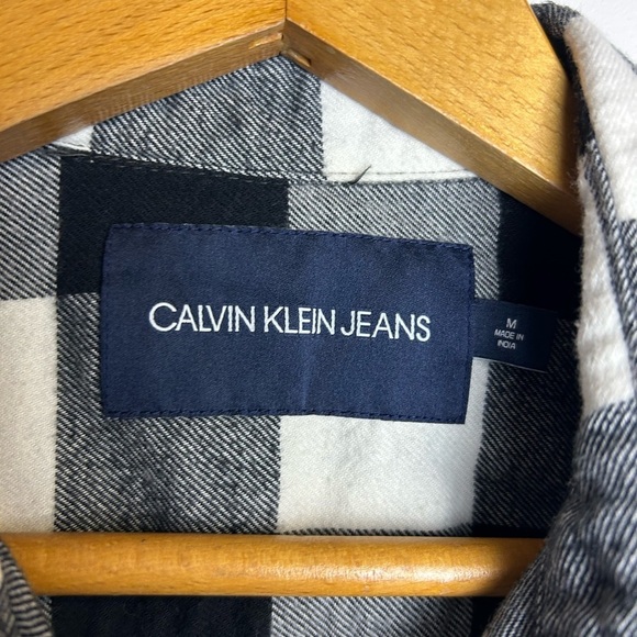 Calvin Klein Jeans Shirt Blouse M Button Up Plaid Flannel Casual Cottage cozy - Picture 7 of 14
